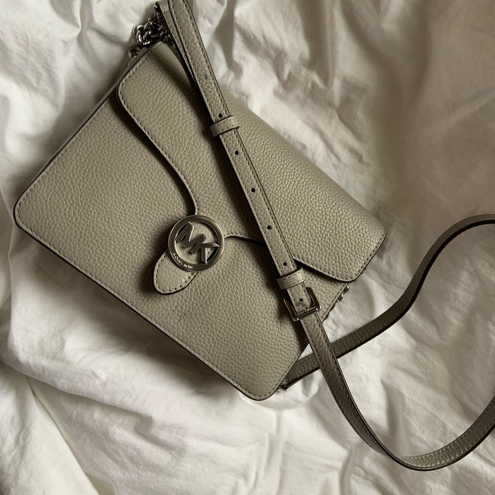Michael Kors Vanna Crossbody